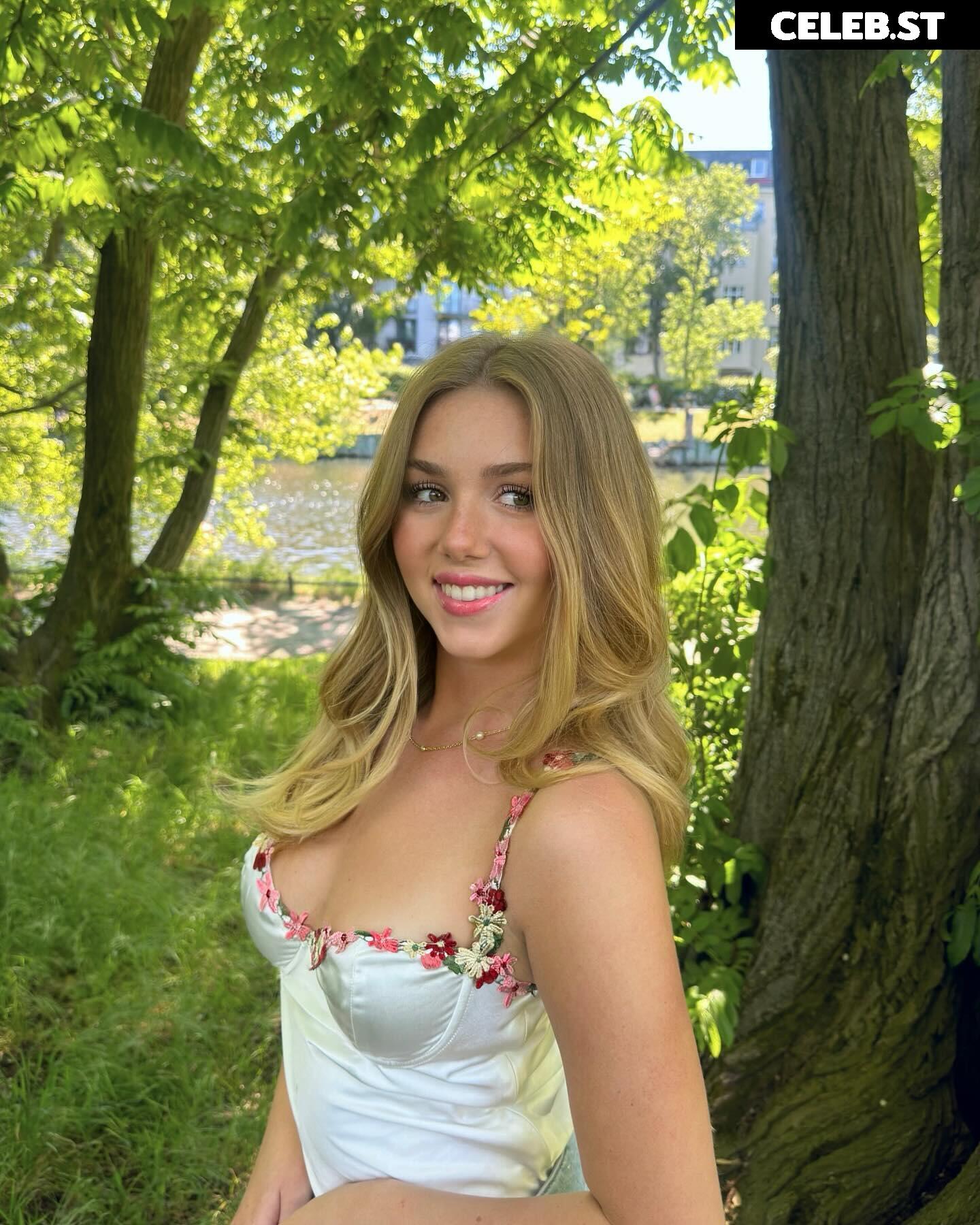 Dalia Image 701680