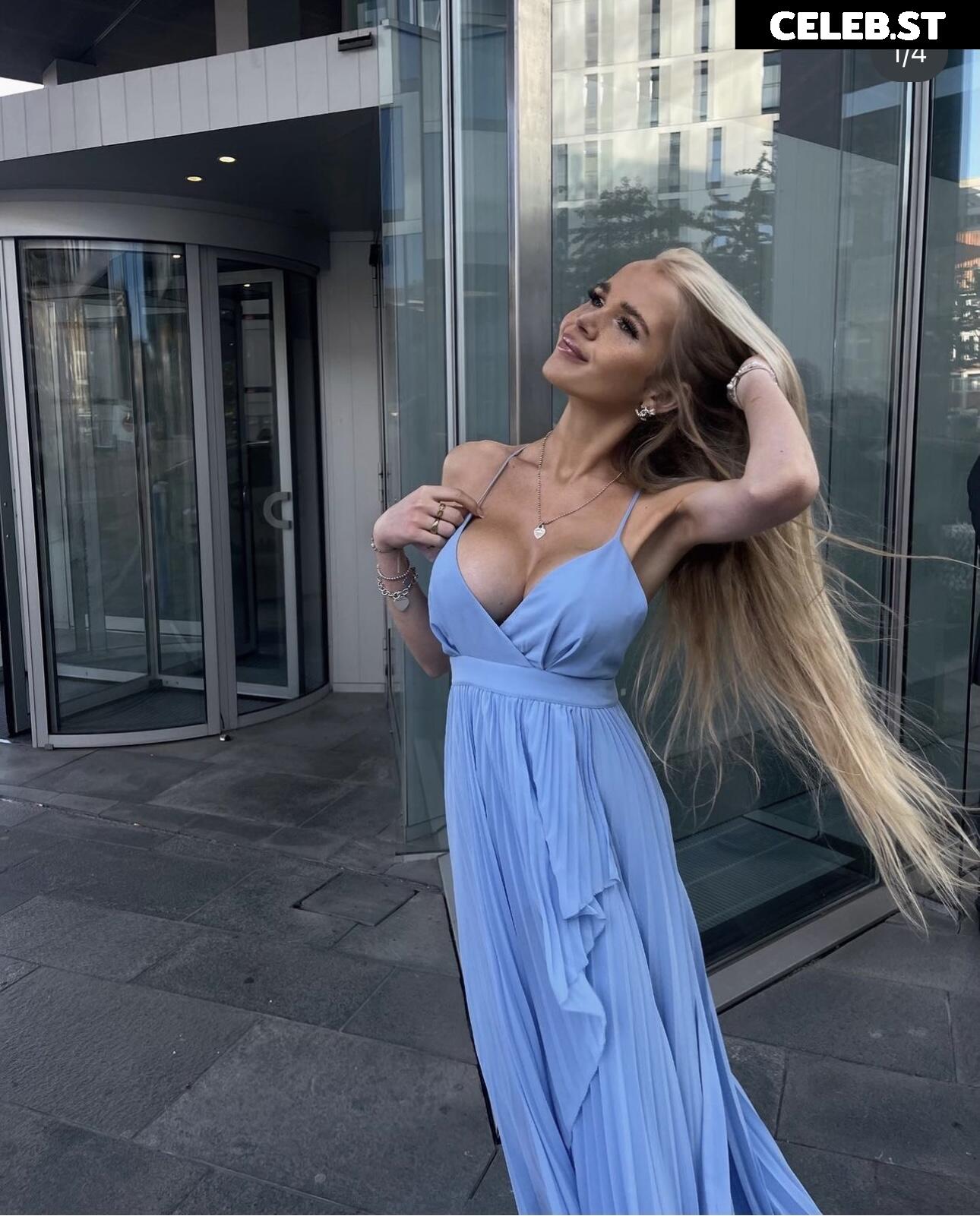 Carla Wiedbrauk Image 701435