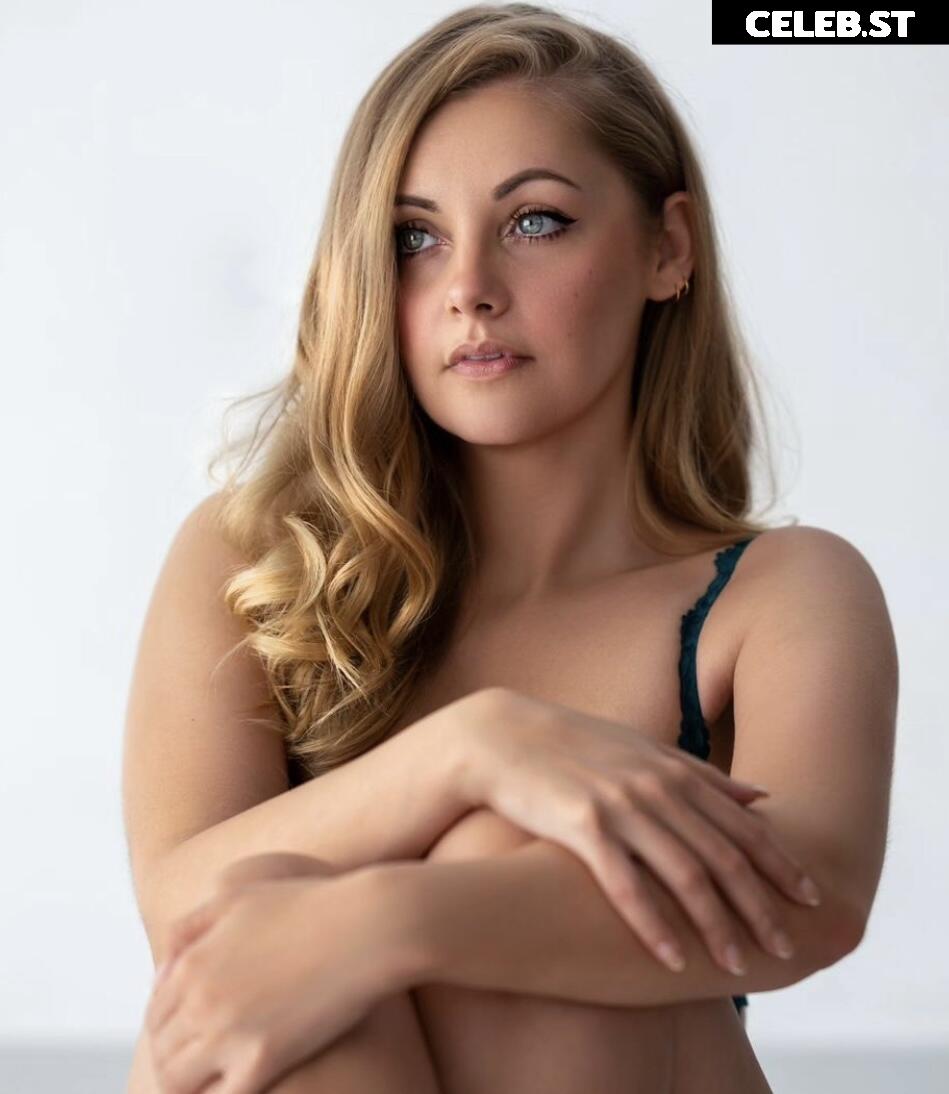 Sarah Milkowski Image 701436