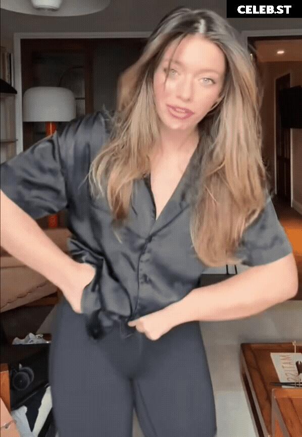 Tabitha Swatosh Image 701348