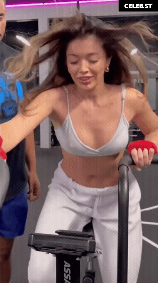 Tabitha Swatosh Image 701304