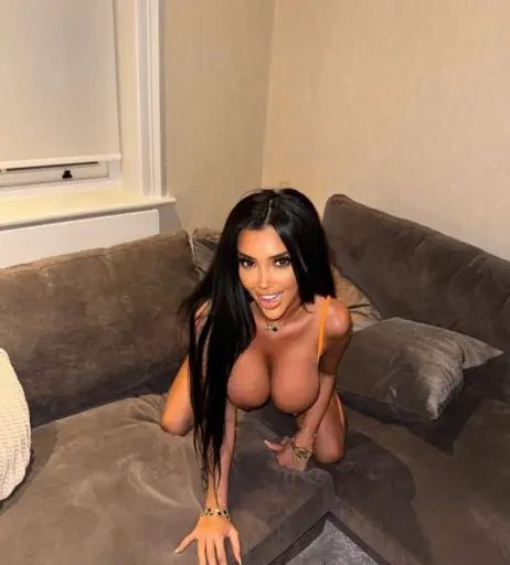 Image 918852 from Chloe Khan