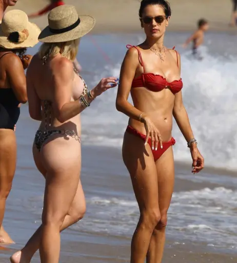 Image 9885193 from Alessandra Ambrosio