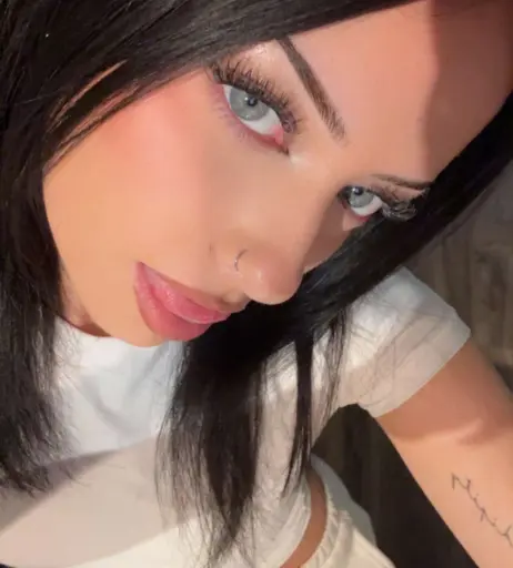 Image 9875370 from Lily Weber