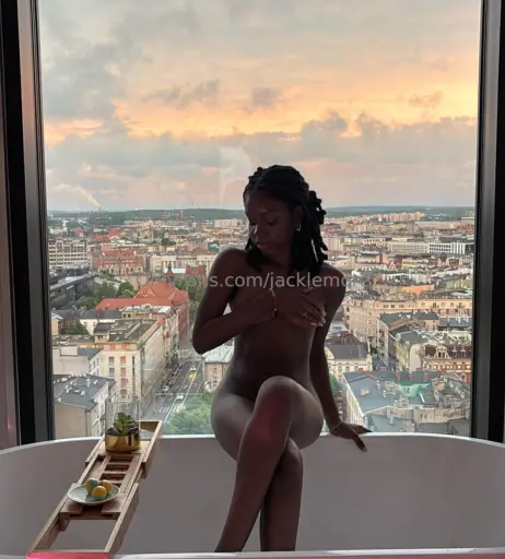 Image 9865805 from Feyisayo Otubusen | lifeofsasha21 | itsjustfeyi | feyi | Faythia | xoxobaddies | lifeofsasha210 |