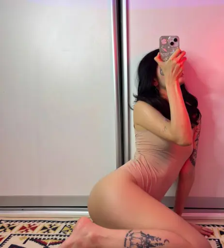 Image 9866245 from Loonassoftfeet