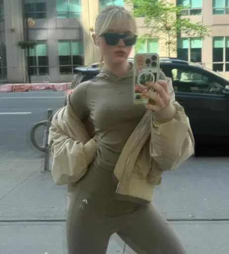 Image 9861450 from Kathryn Newton