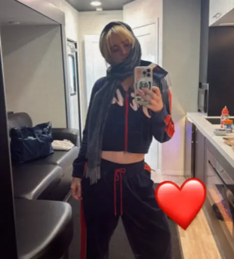 Image 9861456 from Kathryn Newton