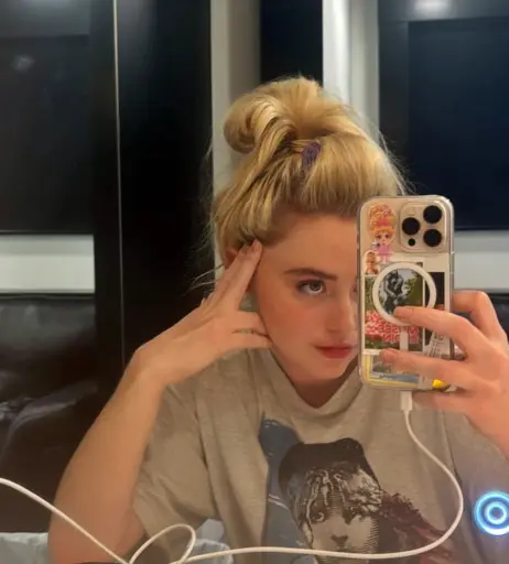 Image 9861457 from Kathryn Newton