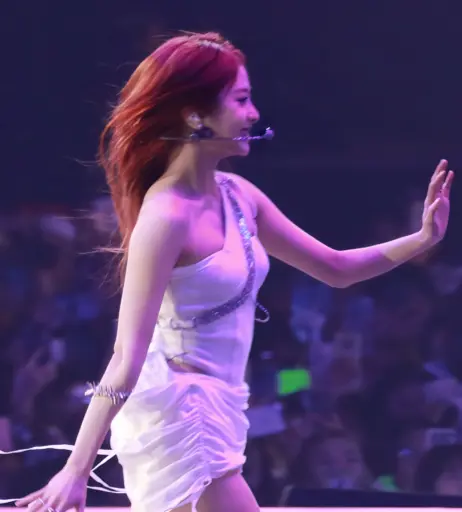 Image 9862830 from Huh Yunjin 허윤진 | LESSERAFIM