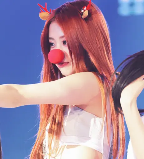 Image 9862825 from Huh Yunjin 허윤진 | LESSERAFIM