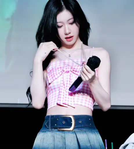 Image 9863529 from Chaeryeong - ITZY (채령)