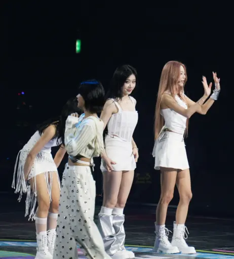 Image 9863470 from Yeji - ITZY (예지, Hwang Ye-ji)