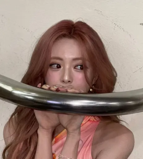 Image 9863111 from Yuna - ITZY (유나, Shin Yu Na)