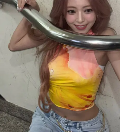 Image 9863108 from Yuna - ITZY (유나, Shin Yu Na)