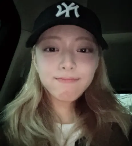 Image 9863125 from Yuna - ITZY (유나, Shin Yu Na)