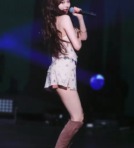 Image 9863097 from Hong Eunchae 홍은채 | LESSERAFIM