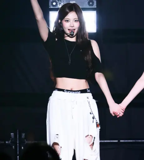 Image 9863081 from Hong Eunchae 홍은채 | LESSERAFIM