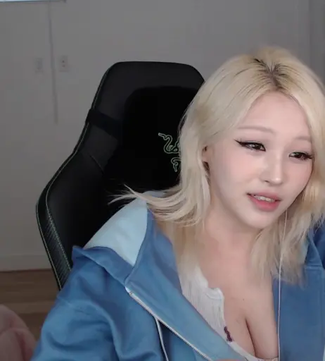 Image 9860113 from Kang Hee Yoon / Hyoon / Aikuros