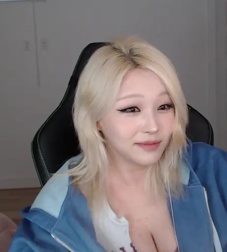 Image 9860117 from Kang Hee Yoon / Hyoon / Aikuros