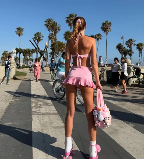 Image 9857306 from Dasha Komarova / Darya Komarova / Odarka Komarova