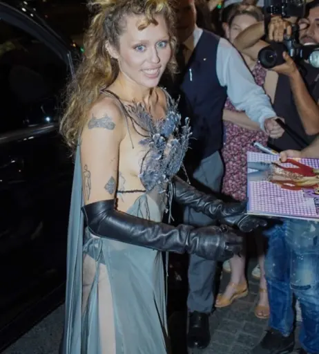 Image 9826793 from Miley Cyrus