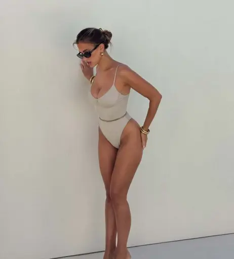 Image 9826753 from Kara Del Toro