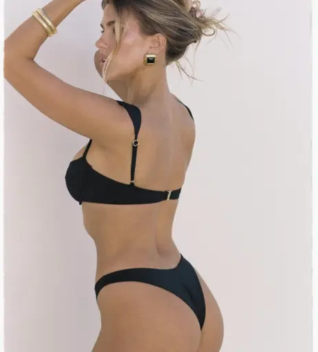 Image 9826760 from Kara Del Toro