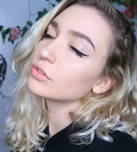 Image 9822948 from Rose ASMR