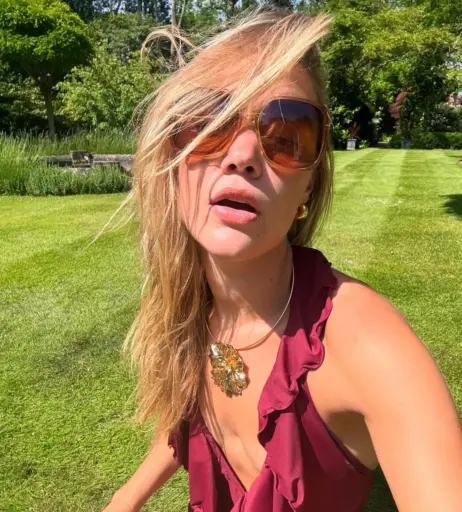 Image 9812605 from Olivia Ponton