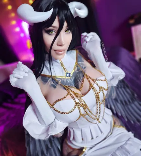 Image 9813340 from Razor Candi