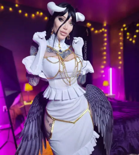 Image 9813338 from Razor Candi