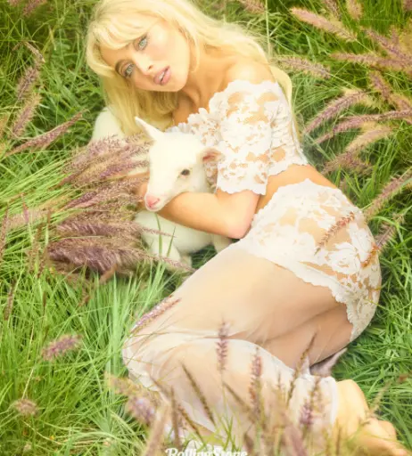 Image 9804759 from Sabrina Carpenter