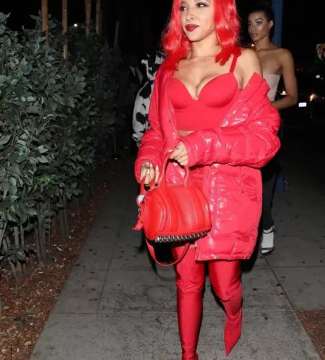 Image 9800353 from Tinashe