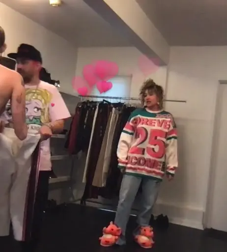 Image 9808851 from Miley Cyrus