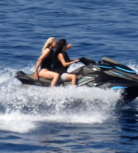 Image 9808696 from Kim Kardashian