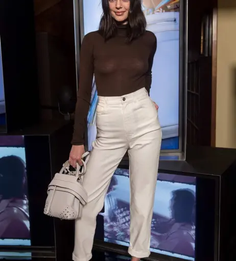 Image 9808687 from Kendall Jenner