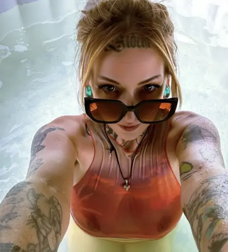 Image 9970926 from Roxy_Wayne