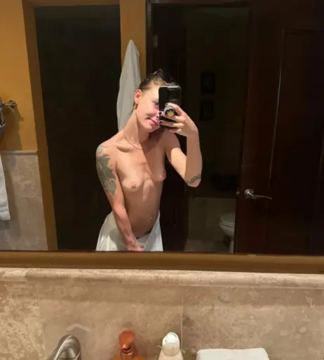 Image 9967904 from Realkatelynx