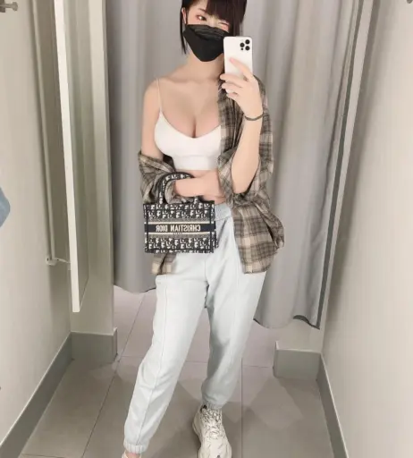 Image 9961467 from Moiicos43