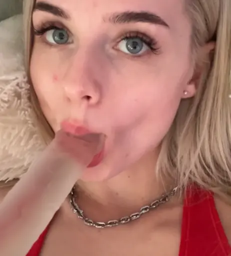 Image 9960330 from valeriavee