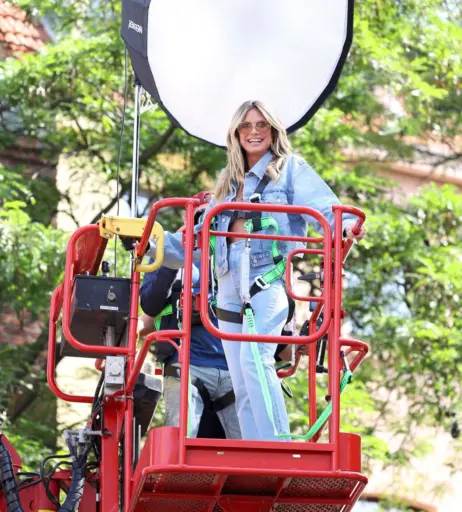 Image 9956753 from Heidi Klum