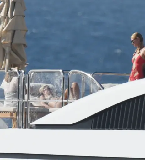 Image 9956676 from Paris Hilton