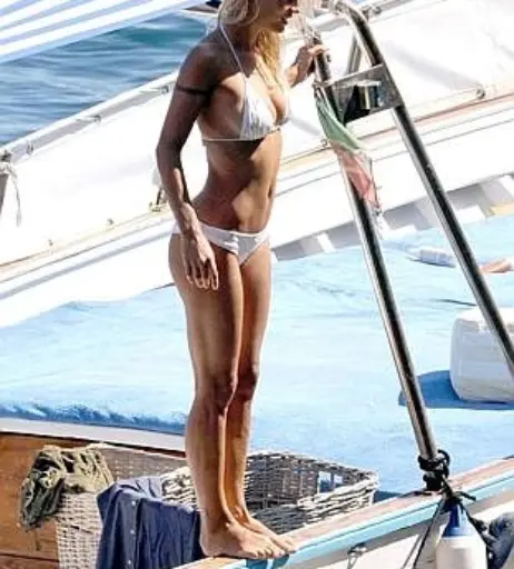 Image 9956631 from Michelle Hunziker