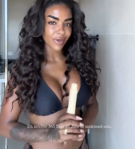 Image 9957565 from Alicia Awa