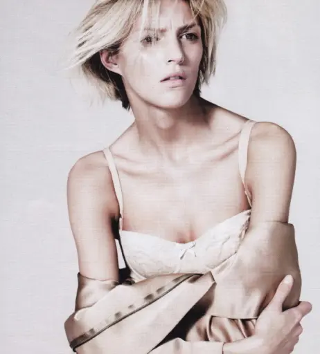 Image 9957469 from Anja Rubik