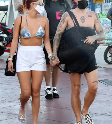 Image 9957380 from Bella Thorne