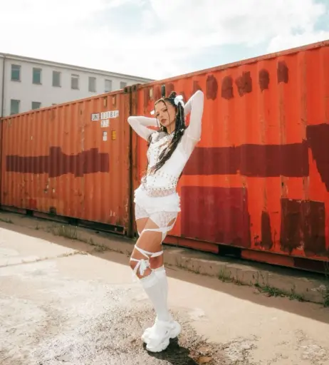 Image 9951552 from Nina Chuba