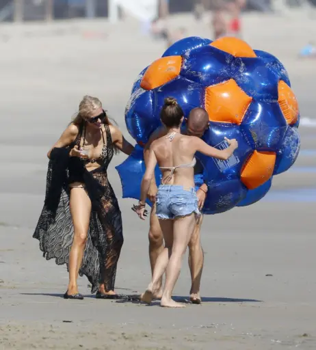 Image 9951577 from Paris Hilton