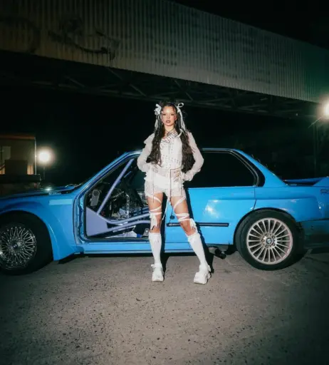 Image 9951535 from Nina Chuba